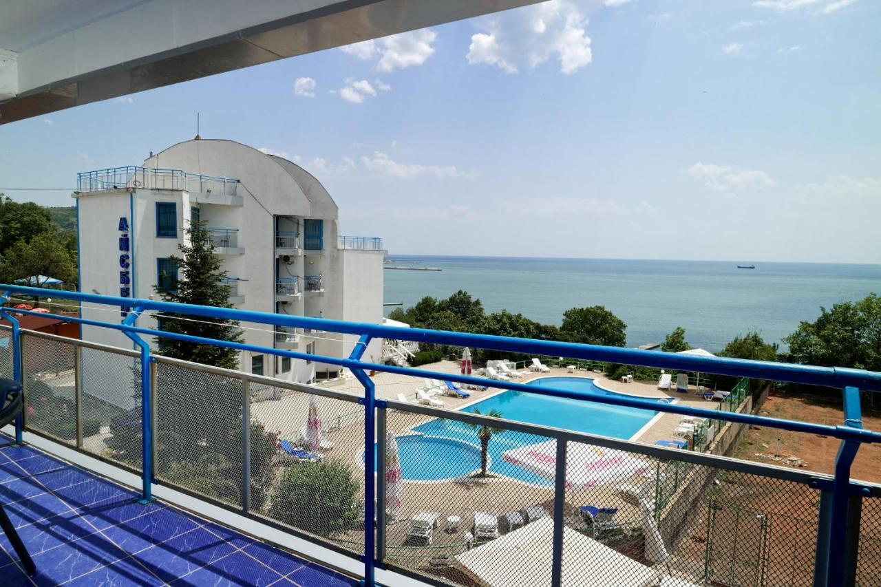 Hotel Iceberg Balchik Extérieur photo