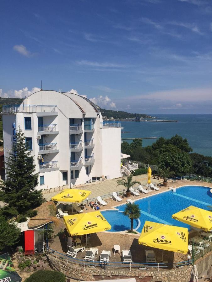 Hotel Iceberg Balchik Extérieur photo