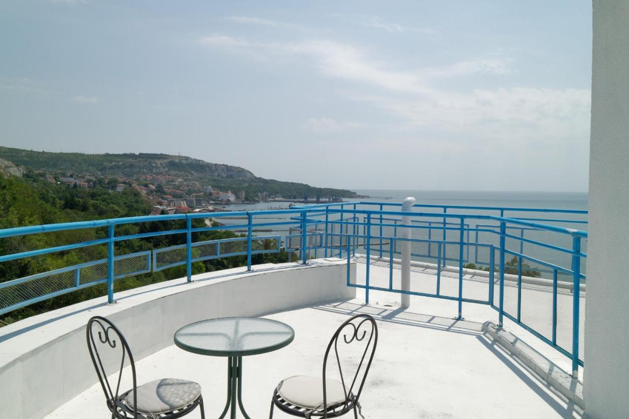 Hotel Iceberg Balchik Extérieur photo