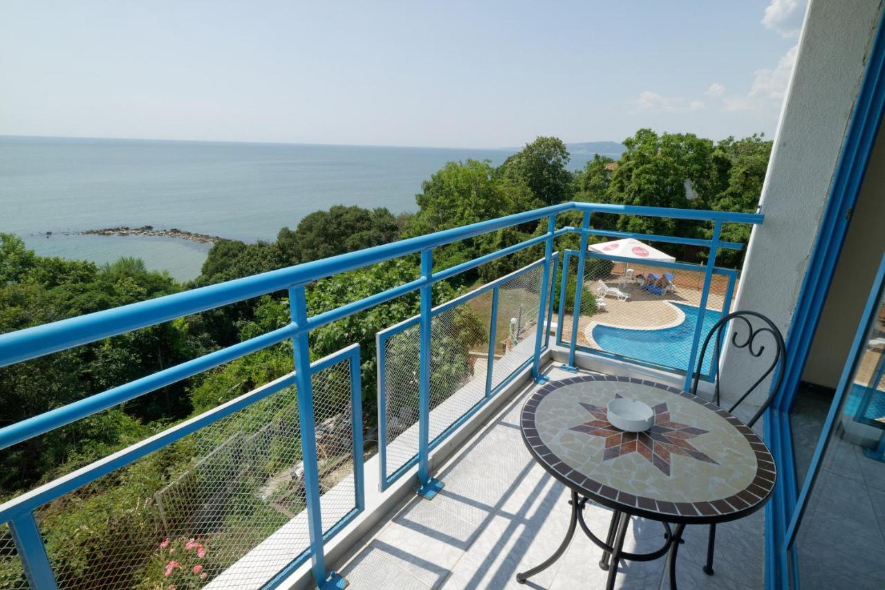 Hotel Iceberg Balchik Extérieur photo