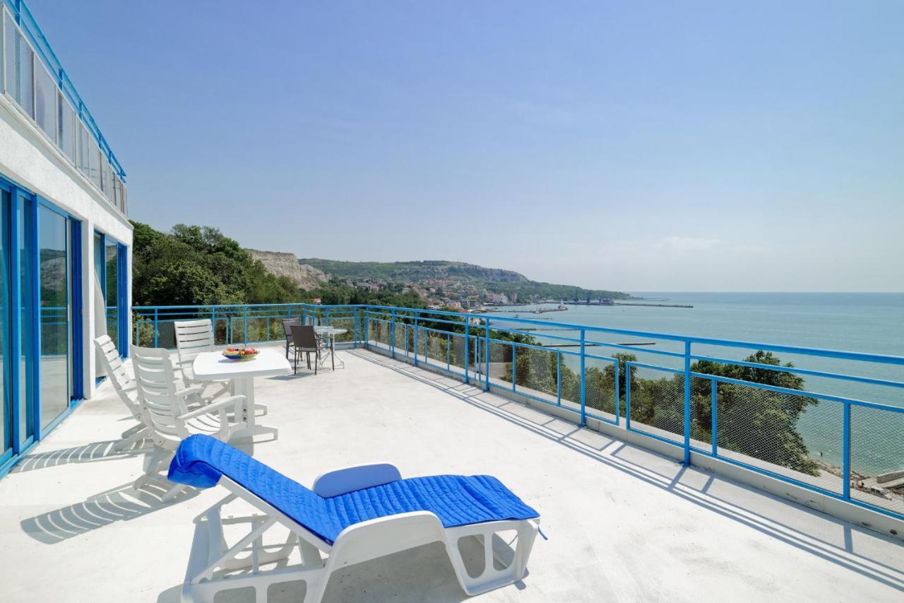 Hotel Iceberg Balchik Extérieur photo