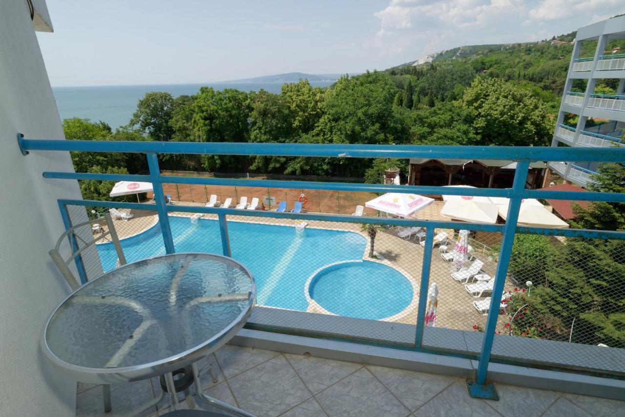 Hotel Iceberg Balchik Extérieur photo